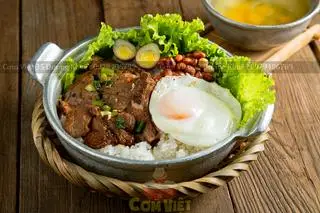 Hình ảnh Cơm Tấm Sườn Trứng Ốp La