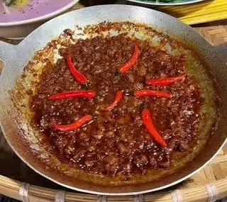 Hình ảnh Cơm Thịt Kho Mắm Ruốc