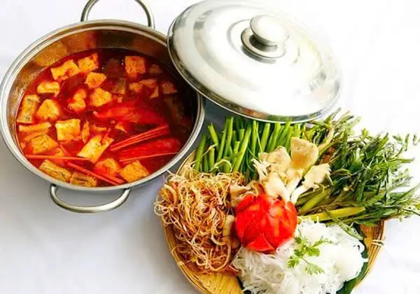 Hình ảnh lẩu nấm thái chay(2-3 người ăn)