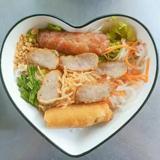 Hình ảnh Bún thịt nướng thập cẩm