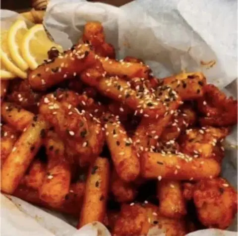 Hình ảnh Gà viên sốt tokbokki