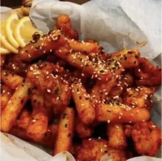 Hình ảnh Gà viên sốt tokbokki