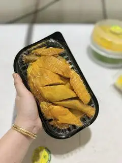 Hình ảnh Gà ủ muối nữa con chặt sẵn