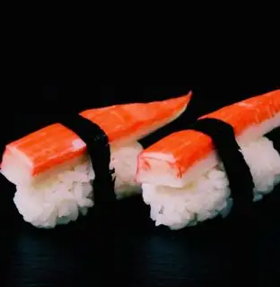 Hình ảnh Sushi thanh cua
