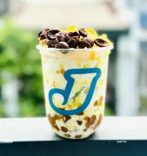 Hình ảnh SỮA TƯƠI HỮU CƠ TRÂN CHÂU XOÀI (Organic Fresh Milk with Mango Pearls)