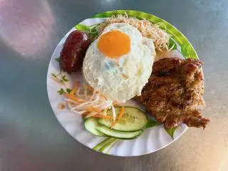 Hình ảnh Cơm tấm sườn miếng đặc biệt 