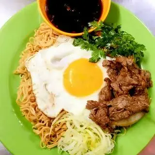 Hình ảnh Mì gói xào bò trứng