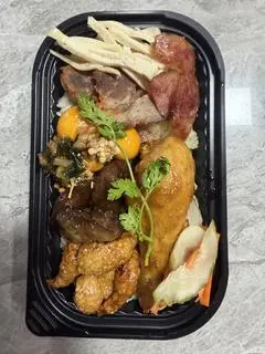 Hình ảnh Xôi Gà thập cẩm
