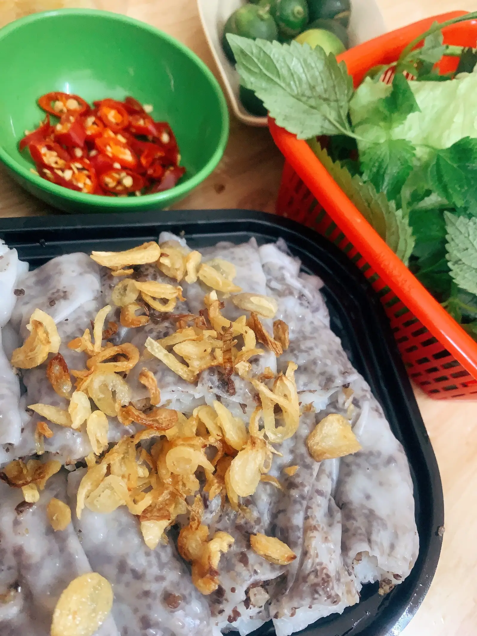 Hình ảnh Bánh cuốn nhân thịt, mộc nhĩ ( không chả)
