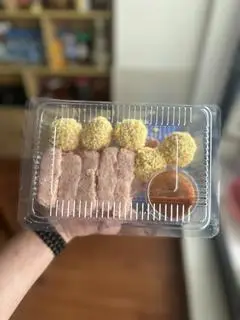 Hình ảnh Nem Phô Mai To  Sống