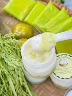 Hình ảnh Sữa chua cốm dừa Đặc Biệt - lốc 6 hộp