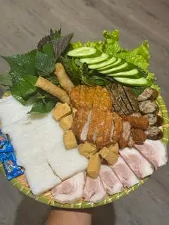 Hình ảnh Combo 2 tụi mình kèm 2 nước