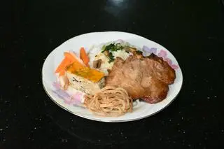 Hình ảnh Cơm Tấm Sườn Bì Chả