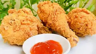 Hình ảnh Gà rán truyền thống 1 đùi , 1 cánh ( tặng kèm 1 coca )
