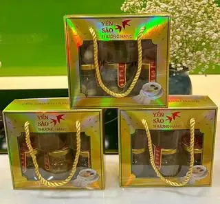 Hình ảnh Set hộp quà tặng 6 hủ yến chưng nóng 75ml ( topping tuỳ chọn)