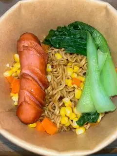 Hình ảnh Mì trộn Goreng - xúc xích