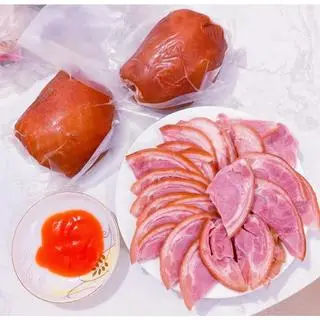 Hình ảnh 1 Cái Chân Giò Hun Khói