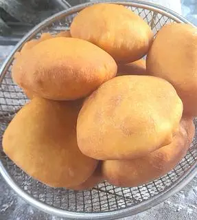 Hình ảnh Bánh tiêu Sầu Riêng