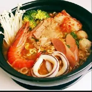 Hình ảnh Mì cay thập cẩm