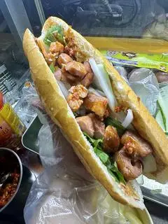 Hình ảnh bánh mì nem nướng 