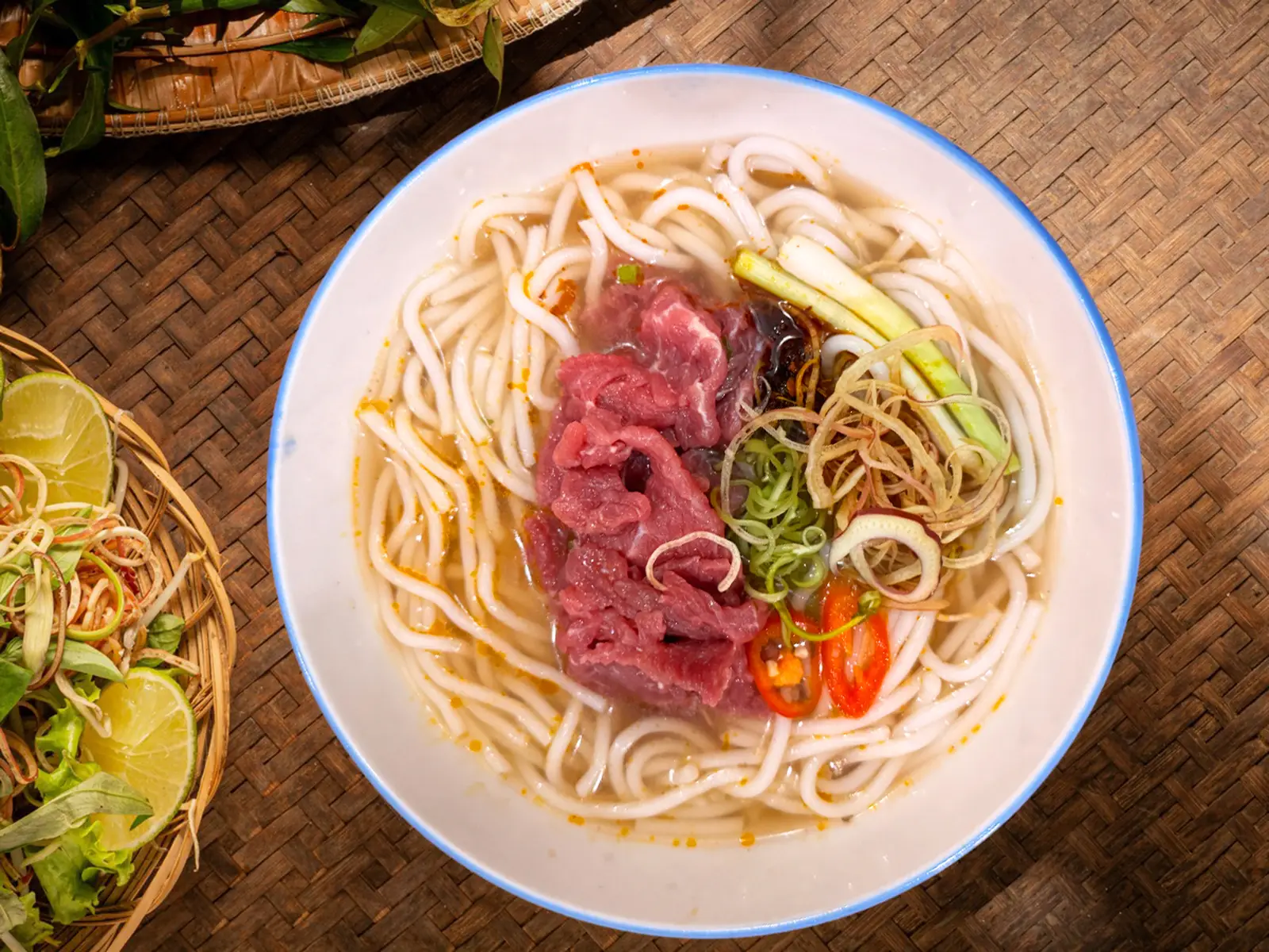 Hình ảnh Bún Bò Tái