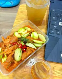 Hình ảnh Chân gà rút xương sốt Thái Má Là - 700g
