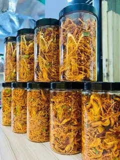 Hình ảnh GÀ LÁ CHANH GIÒN ( Hộp 290 Gram) 