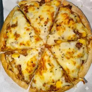 Hình ảnh Pizza bò bằm size 16cm