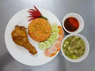 Hình ảnh Cơm đùi gà nhỏ