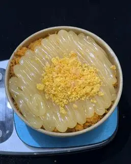 Hình ảnh Bông lan trứng muối chà bông heo/gà sốt hoàng kim