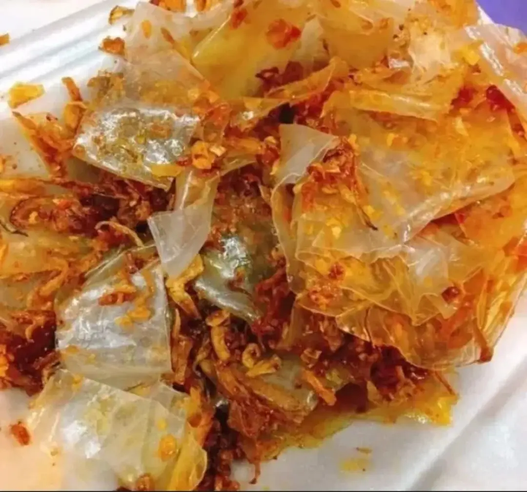 Hình ảnh Bánh tráng trộn Sate - Hành Phi 