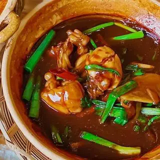 Hình ảnh ẾCH 1 CON CỠ VỪA + 1 Cháo