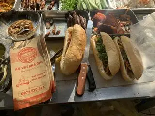 Hình ảnh Bánh mì thập cẩm