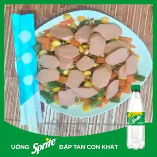 Hình ảnh Mì trộn xúc xích