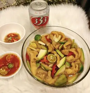 Hình ảnh Chân gà ngâm sả tắc mix cóc xoài