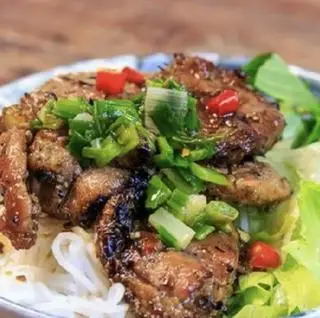 Hình ảnh Bún Thịt Nướng + 1 chai pepsi 390ml ướp lạnh 
