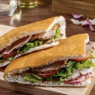 Hình ảnh Bánh mì kebab - thập cẩm phô mai