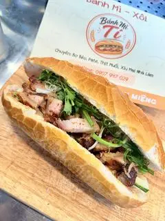 Hình ảnh Bánh mì heo quay