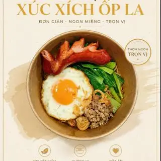 Hình ảnh Mì trộn xúc xích - ốp la