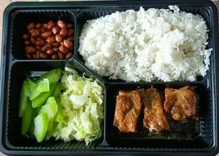 Hình ảnh Cơm sườn sốt me - lạc chao muối