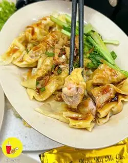 Hình ảnh Hoành Thánh Khô Sốt Dầu Hào