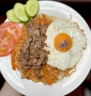Hình ảnh MÌ GÓI XÀO + TRỨNG PLA
