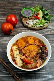 Hình ảnh Bún riêu - chả - ốc