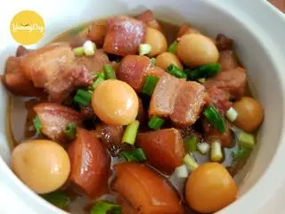 Hình ảnh Cơm Thịt Kho Trứng Cút