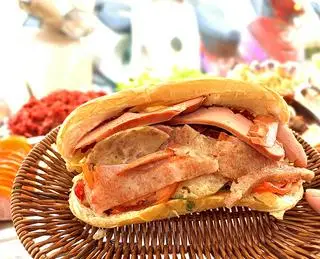 Hình ảnh SIÊU BÁNH MỲ