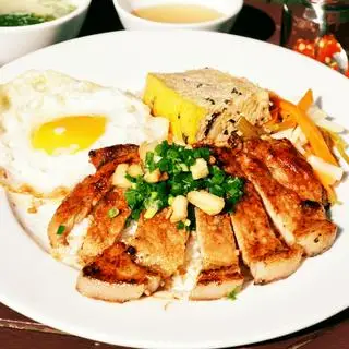 Hình ảnh Cơm tấm sườn chả ốpla 