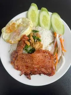 Hình ảnh Cơm sườn - ốp la