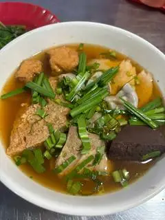 Hình ảnh Canh bún thập cẩm xương giò + Sâm