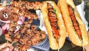 Hình ảnh bánh mì gà nướng mật ong