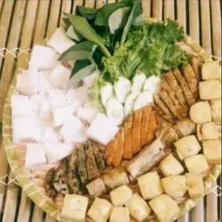 Hình ảnh Bún đậu ngũ chả Đại V&B + 2 nước tự chọn